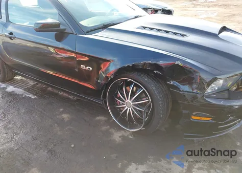 2014 Ford Mustang Gt Premium z USA, uszkodzony, nr VIN 1ZVBP8CF1E5247683